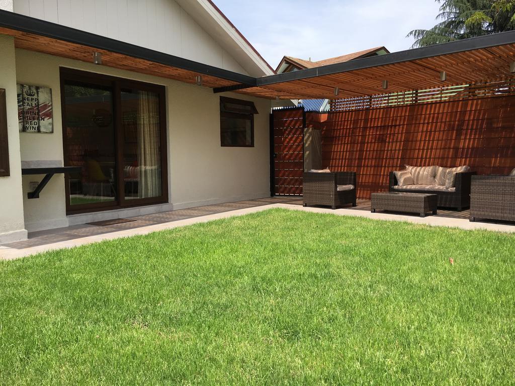 Casa Vitacura Host Santiago Exterior foto